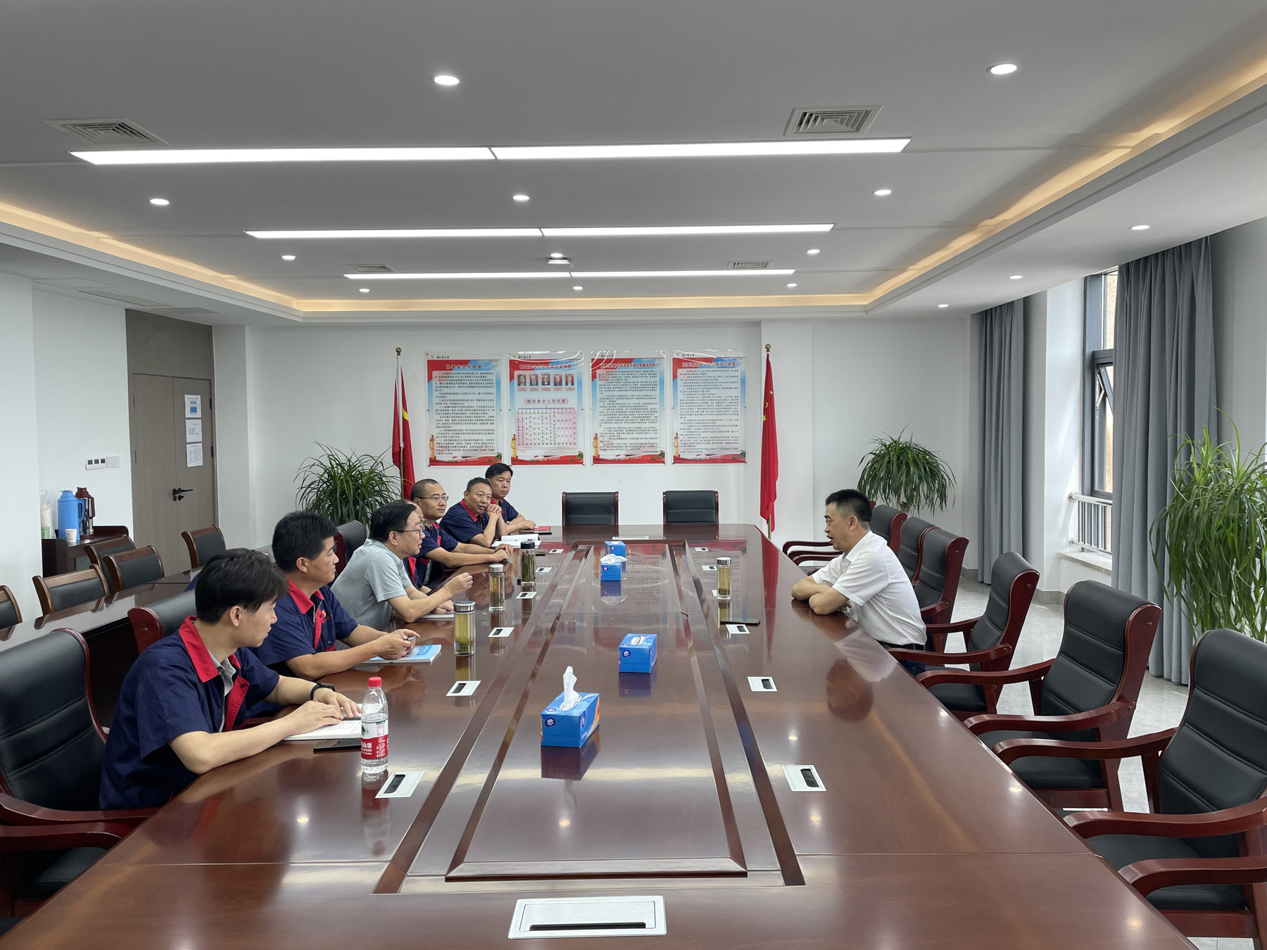 集團公司黨委委員、總工程師周俊到公司調研 