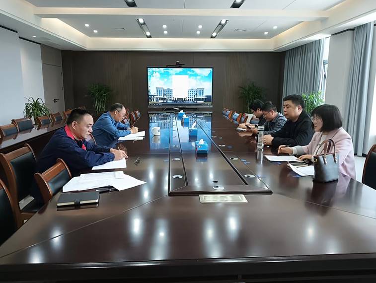 市統(tǒng)計(jì)局和經(jīng)開(kāi)區(qū)管委會(huì)到公司開(kāi)展五經(jīng)普檢查工作 市統(tǒng)計(jì)局和經(jīng)開(kāi)區(qū)管委會(huì)到公司開(kāi)展五經(jīng)普檢查工作